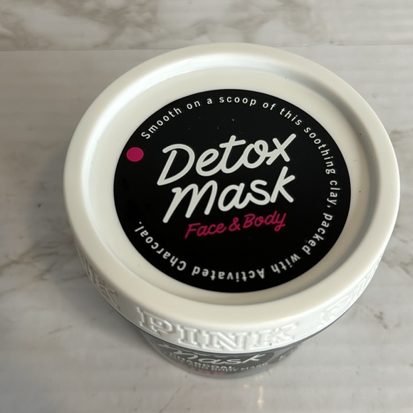 Victoria Secret PINK - CHARCOAL DETOX MASK Black Clay Face & Body Mask 6.5Oz - Picture 3 of 7